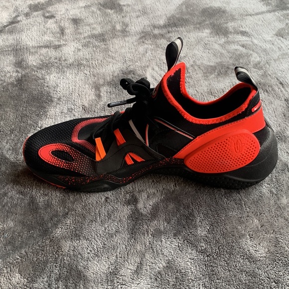 Mens Nike running shoes. - Picture 4 of 8